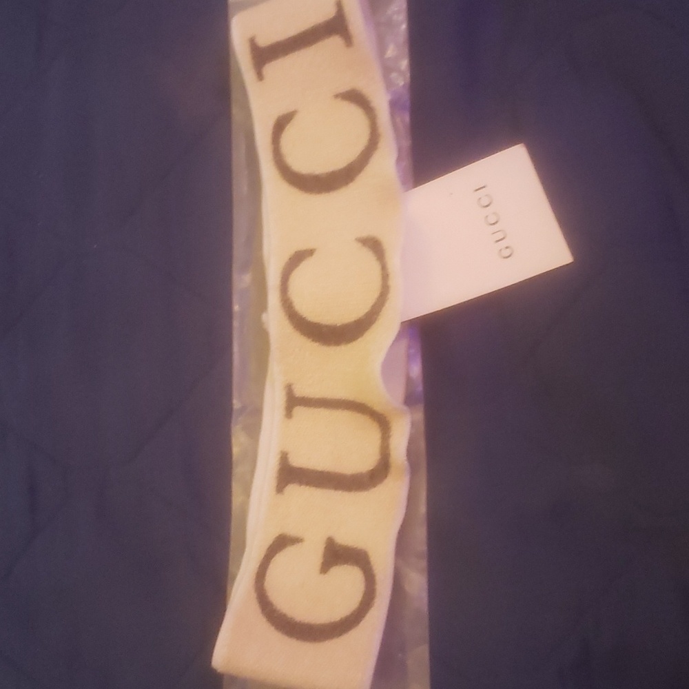 GUCCI SPORTS HEADBAND